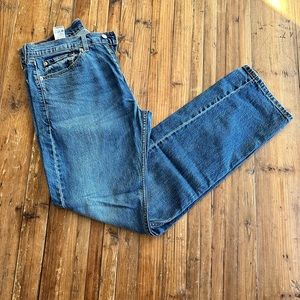 Levi jeans